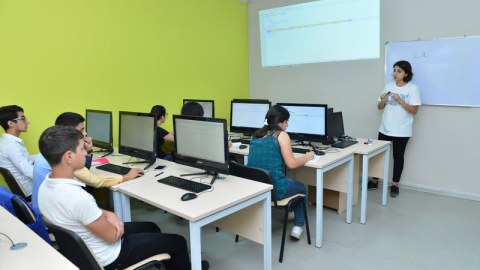 X sinfə qəbul başa çatdı