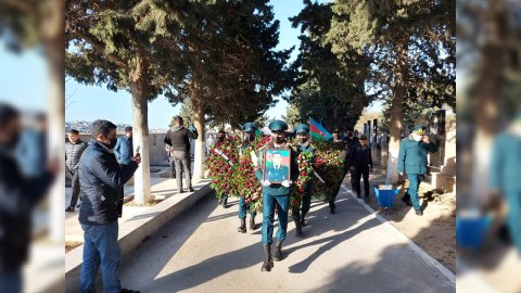 Şəhid kapitan Əmircanda dəfn olundu - FOTOLAR