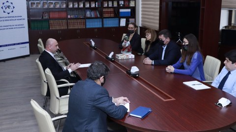 Komitədə Milli Qəhrəmanların ailəsilə görüş