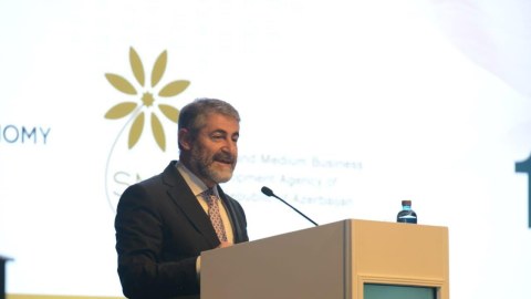 Ərdoğan Xəzinə və Maliyyə nazirini işdən ÇIXARDI