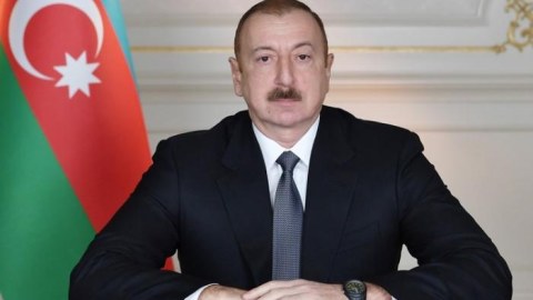 Prezident hökumətə ordu quruculuğunun gücləndirilməsini tapşırıb