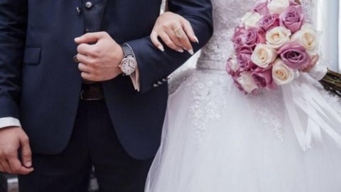 Toy cəriməsi yazılanlar AZALIR