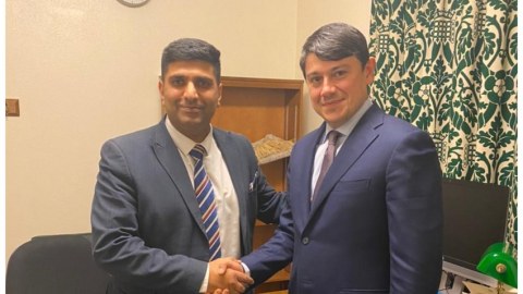 Dövlət Komitəsinin sədri Londonda Lordlar Palatasının üzvləri ilə görüşüb