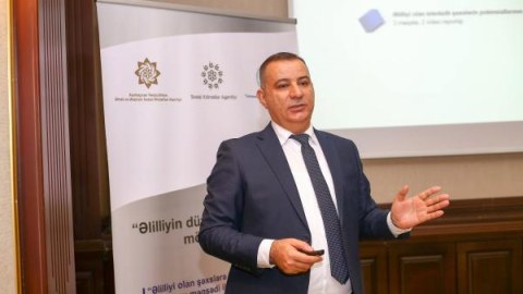 “Şikəst, kor, kar” ifadələrinə görə jurnalistlərə irad tutuldu 