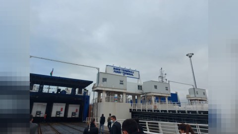Bakı Limanında 4 milyon tondan çox yük aşırılıb