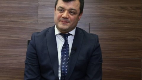 Şəhid atası jurnalistdən polisə şikayət etdi