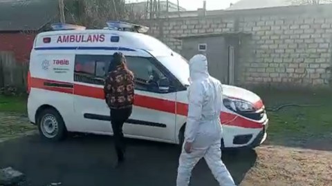 Koronavirus xəstəsi çörək SEXİNDƏ
