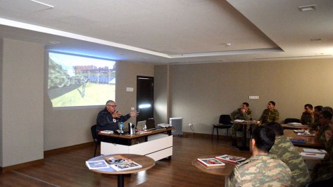 Hərbçilərə seminar keçirildi