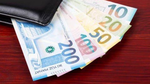Əməkhaqları və pensiyaların nə qədər artacağı AÇIQLANDI