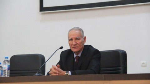 Koronavirusa yoluxan diktor başqa xəstəxanaya köçürüldü