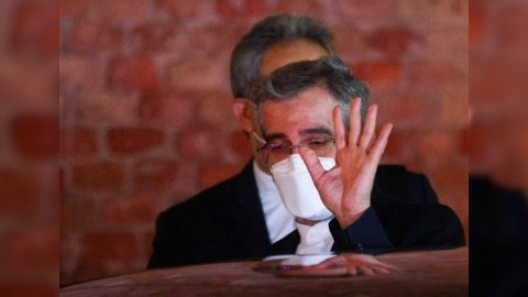 İran Qərbi “pis niyyətli” olmaqda ittiham edir