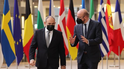 Şarl Mişellə Paşinyan arasında görüş
