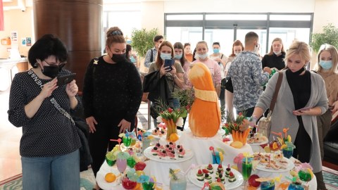 Rusiya turizmçiləri Naftalanda