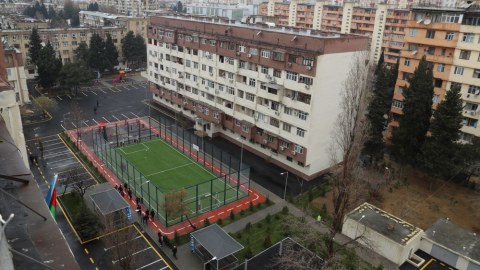 Bakıda növbəti abad həyət istifadəyə verilib - FOTO