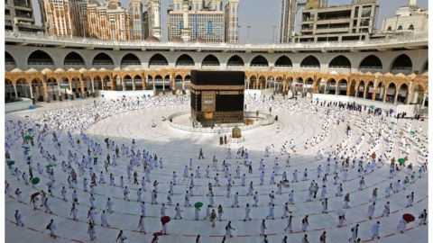 Azərbaycandan kiçik Həcc ziyarətinin tarixi açıqlandı