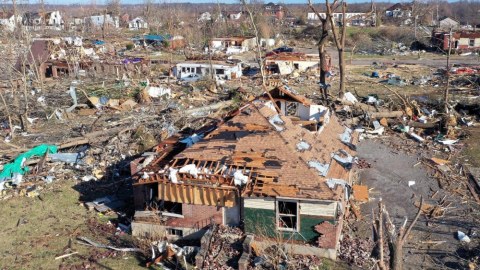 Amerika azərbaycanlılarından tornado qurbanlarına başsağlığı