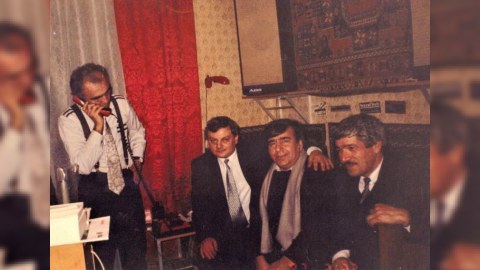 Bir şəklin tarixçəsi: Ramiz Rövşən Müsavata himn yazdı, Cavanşir Quliyev bəstələdi, Aygün Kazımova OXUDU