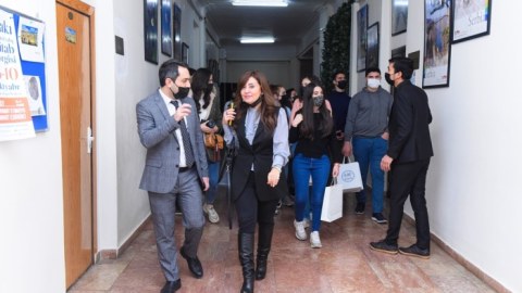 Rektor şəhid ailələrinin övladları ilə görüşdü - FOTOLAR