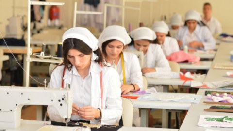 Peşə məktəblərində çalışanların maaşı ilə bağlı SƏRƏNCAM