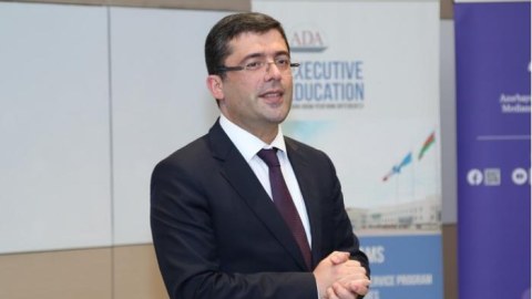 “Media haqqında” qanun nə vaxt qüvvəyə minəcək? - Sədrdən açıqlama