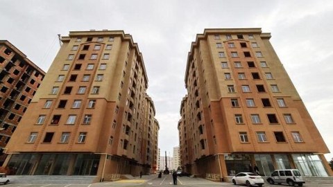 Hələ də Bakıda mənzil növbəsində duranlar var…