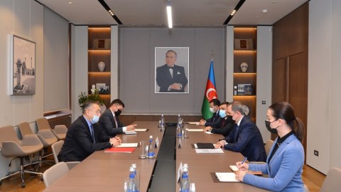 Ceyhun Bayramov Qırğızıstanın Təhlükəsizlik Şurasının sədr müavini ilə görüşüb