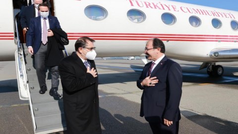 Türkiyəli nazir Bakıya gəldi