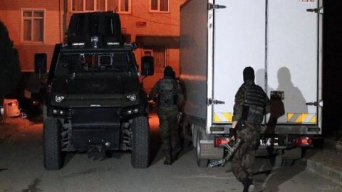 Türkiyədə İran maşınından yarım ton "patı" çıxdı