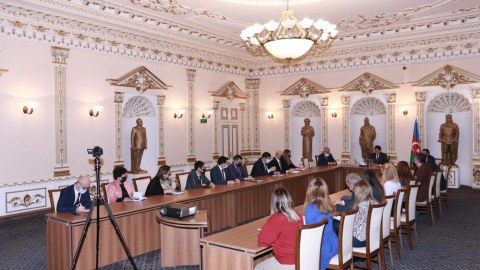 Dövlət Komitəsinin əməkdaşlarına orden və medallar təqdim olundu