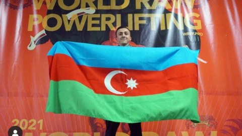 Gömrükçü idmançımız dünya rekorduna imza atdı - FOTOLAR