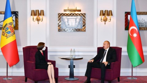 Maya Sandu İlham Əliyevi təbrik etdi