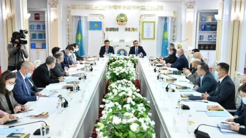 Qazaxıstan Senatının sədri “Nizami tədbiri”ndə