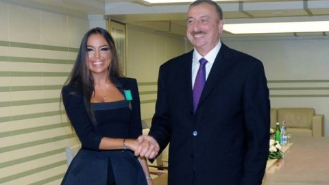 “Ad günün mübarək, əziz ata!” - VİDEO