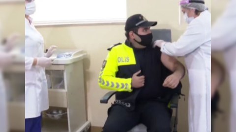 Polislərə buster doza vaksinin vurulmasına BAŞLANILDI