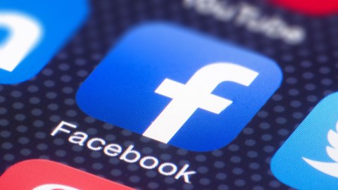 Amerikalıların əksəriyyəti “Facebook”a etibar etmir