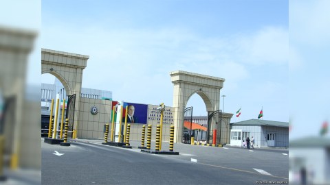 İran qonşu ölkələrlə sərhədləri BAĞLADI