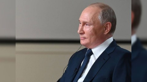 Putin nəvələrindən danışdı