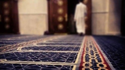İtkin kimi axtarışda olan şəxs məsciddən OĞURLUQ ETDİ