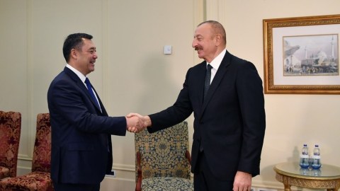 Sadır Japarov İlham Əliyevi təbrik etdi