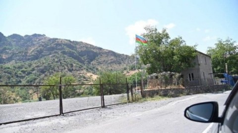 Azərbaycan erməni mülki şəxsi Ermənistana verdi