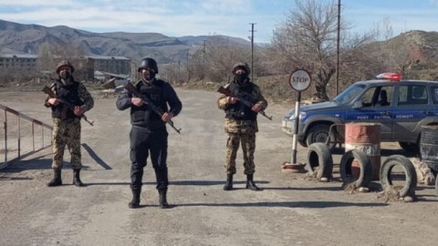 Qarabağa icazəsiz keçmək istədilər - FOTO
