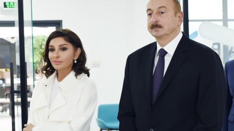 Parlament İlham Əliyevi və Mehriban Əliyevanı TƏBRİK ETDİ