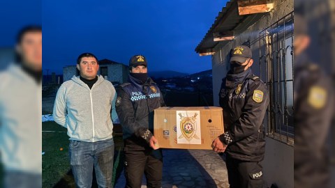 Polislər şəhid ailələrilə - FOTO