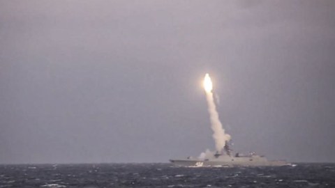 Rusiya hipersəs raketi sınaqdan keçirdi