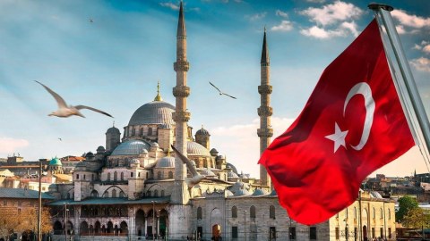 Türkiyənin ən uğurlu siyasətçisinin adı açıqlandı