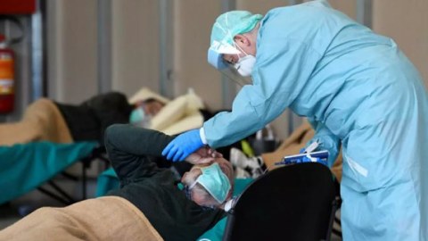 Azərbaycanda koronavirus: 403 yoluxma, 15 ölü