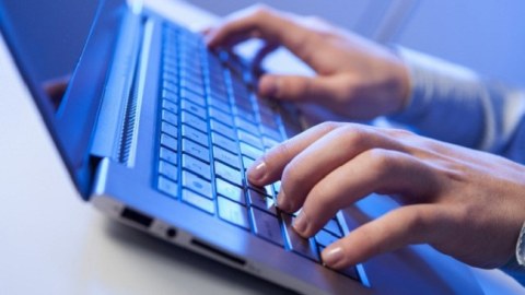 Qazaxıstanda internet yenidən bağlandı