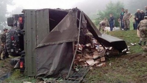İçərisində erməni silahlılarının olduğu avtomobil qəzaya DÜŞDÜ