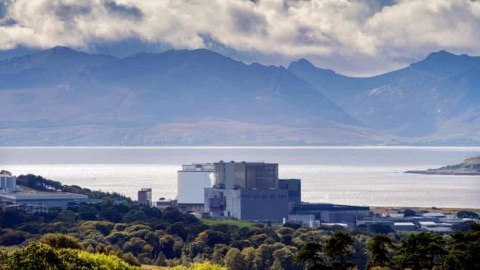Şotlandiyanın atom elektrik stansiyası bağlanır