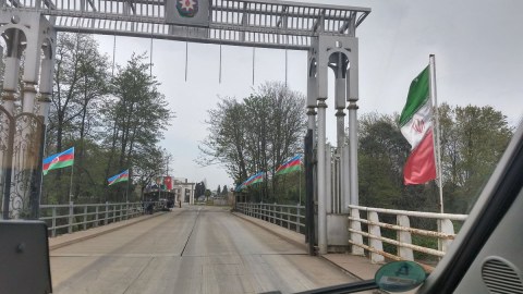 İran sərhədlərini AÇDI